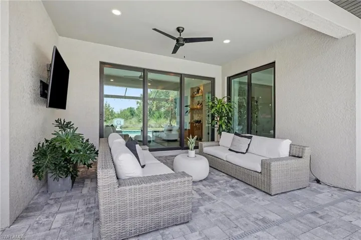 11148 Canopy Loop, Fort Myers, Florida 33913
