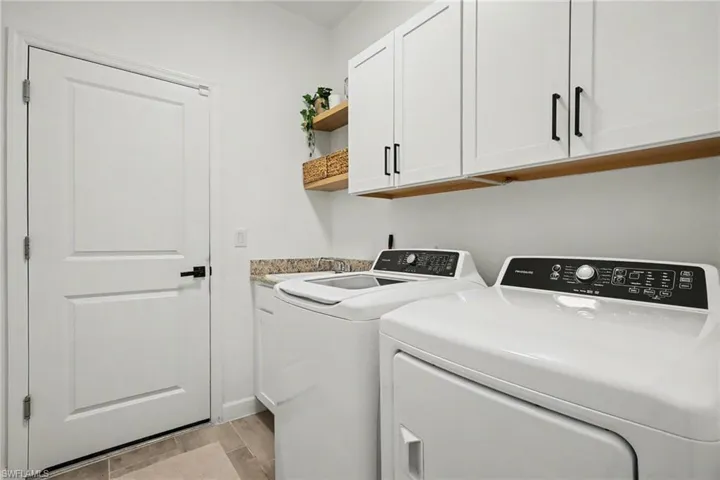11148 Canopy Loop, Fort Myers, Florida 33913