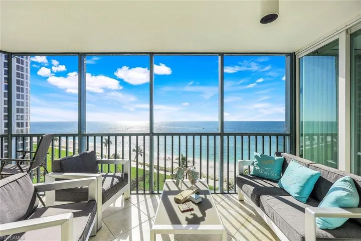 4651  Gulf Shore N BLVD, Naples, FL 34103