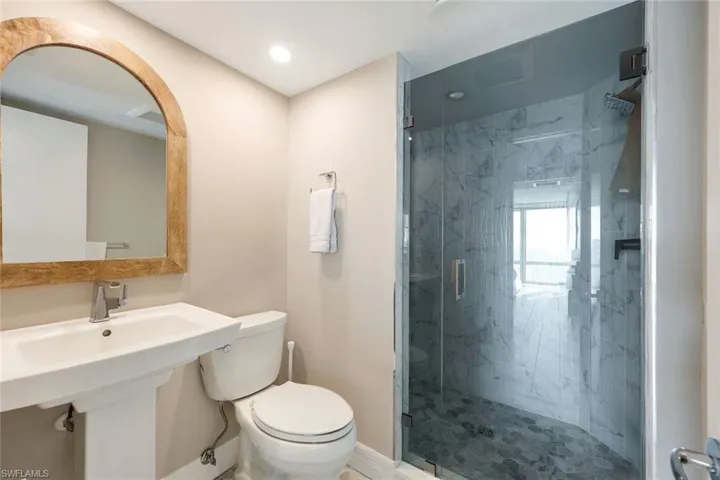 4651  Gulf Shore N BLVD, Naples, FL 34103