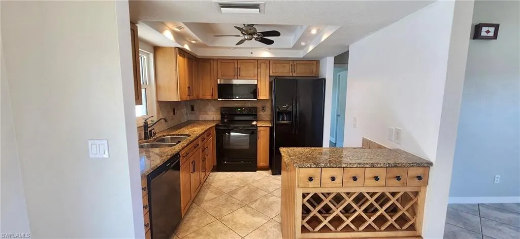514 Se 9th Ave, Cape Coral Fl 33990