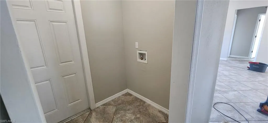 514 Se 9th Ave, Cape Coral Fl 33990