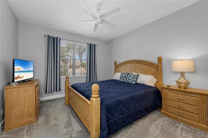 4715 Shinnecock Hills CT # 202, NAPLES FL 34112