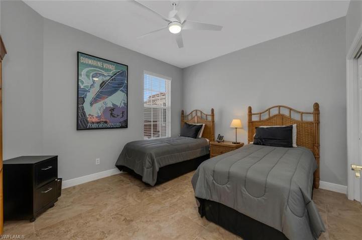 4715 Shinnecock Hills CT # 202, NAPLES FL 34112
