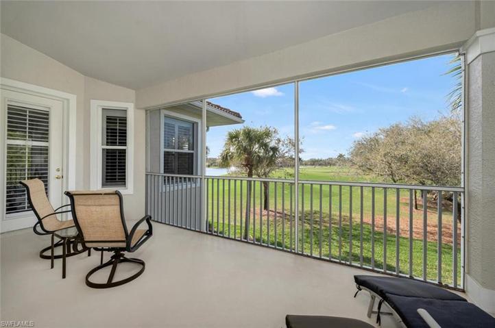 4715 Shinnecock Hills CT # 202, NAPLES FL 34112