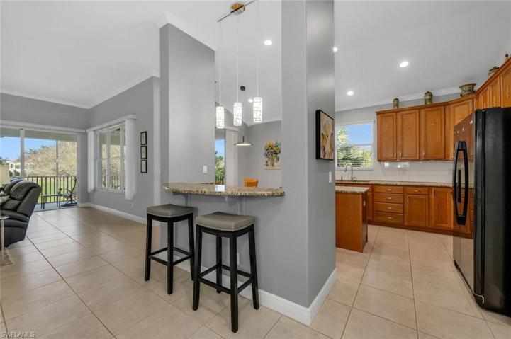 4715 Shinnecock Hills CT # 202, NAPLES FL 34112