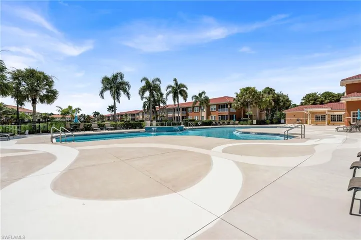 10266 Via Colomba Cir, Fort Myers, Florida 33966