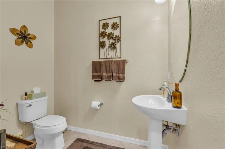 10266 Via Colomba Cir, Fort Myers, Florida 33966