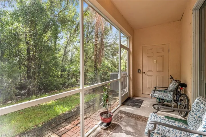10266 Via Colomba Cir, Fort Myers, Florida 33966