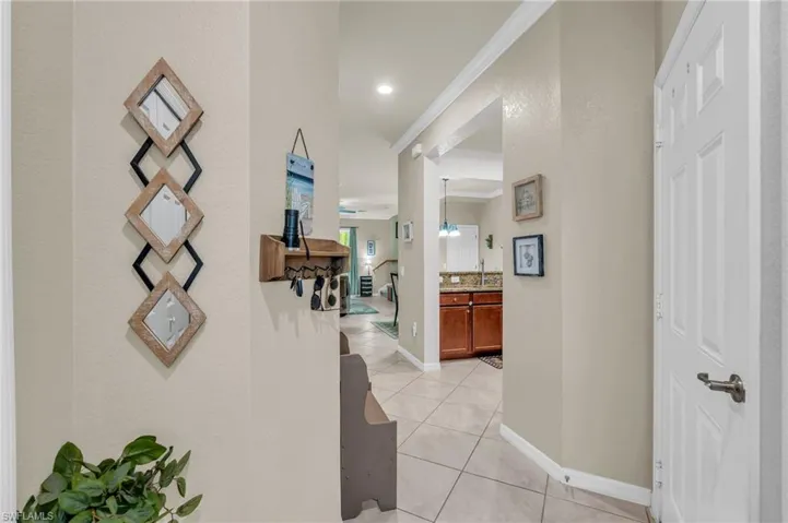 10266 Via Colomba Cir, Fort Myers, Florida 33966