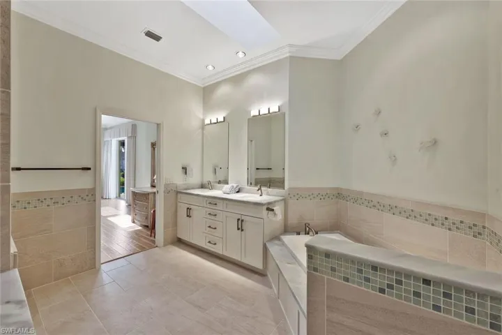 4970  Bollard  CT, Naples, FL 34112
