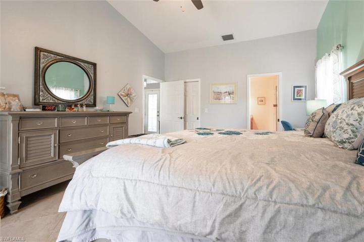138 Estelle DR, NAPLES FL 34112