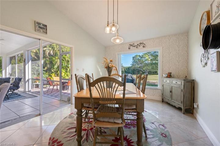 138 Estelle DR, NAPLES FL 34112