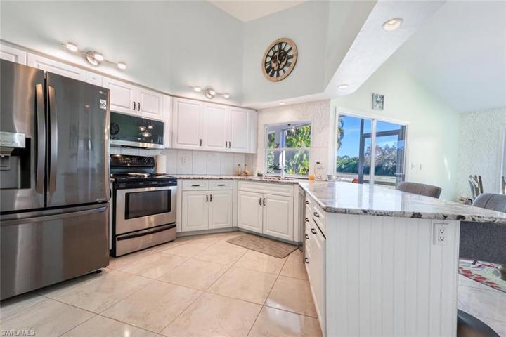 138 Estelle DR, NAPLES FL 34112