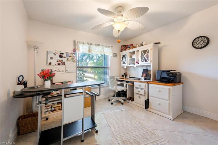 138 Estelle DR, NAPLES FL 34112