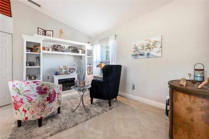 138 Estelle DR, NAPLES FL 34112