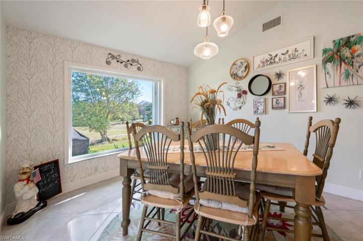 138 Estelle DR, NAPLES FL 34112