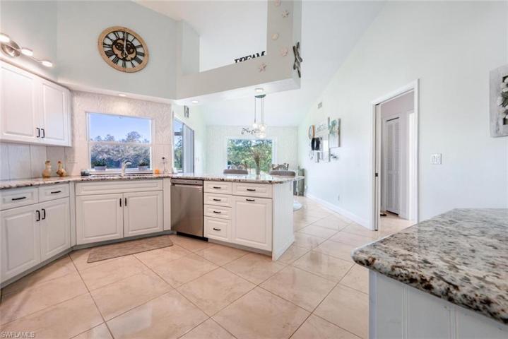 138 Estelle DR, NAPLES FL 34112