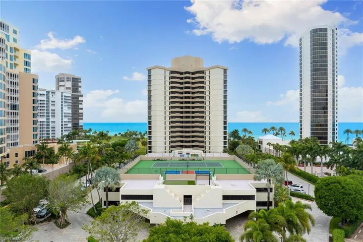 4551  Gulf Shore N BLVD, Naples, FL 34103