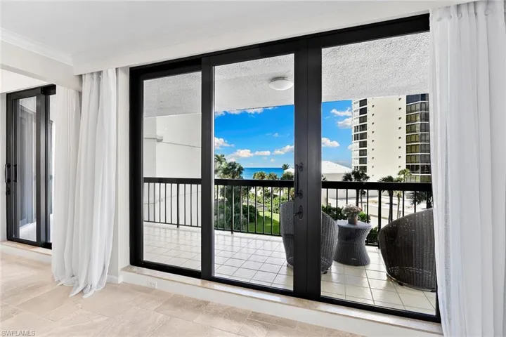 4551  Gulf Shore N BLVD, Naples, FL 34103