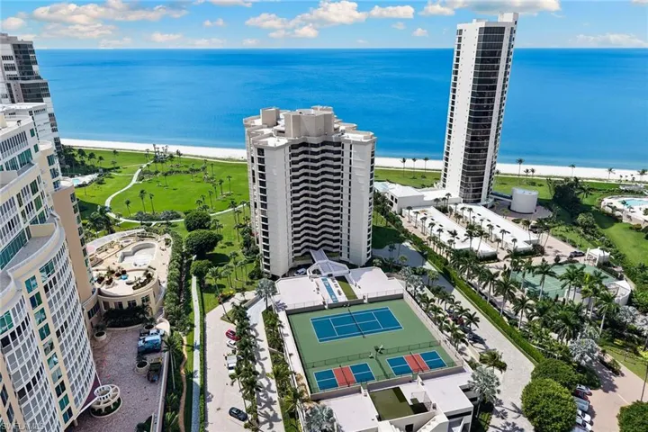 4551  Gulf Shore N BLVD, Naples, FL 34103