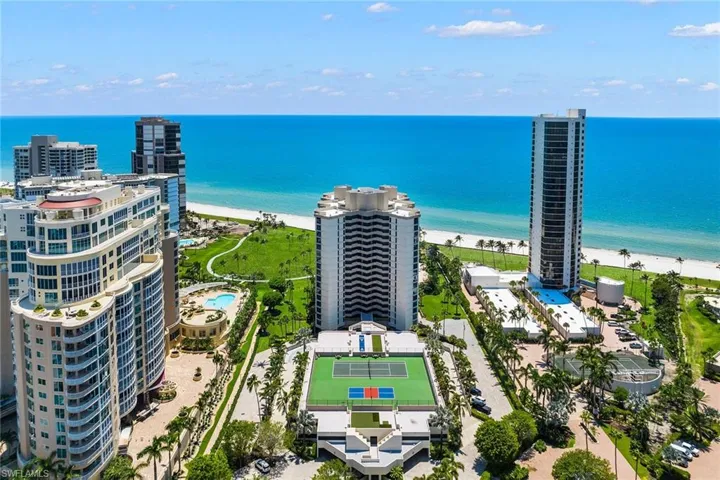 4551  Gulf Shore N BLVD, Naples, FL 34103