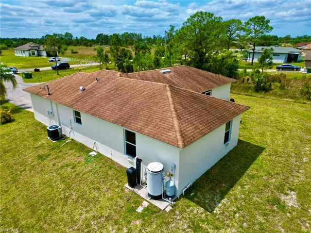 2695  43RD NE AVE, Naples, FL 34120