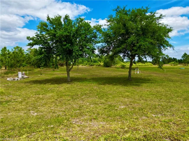 2695  43RD NE AVE, Naples, FL 34120