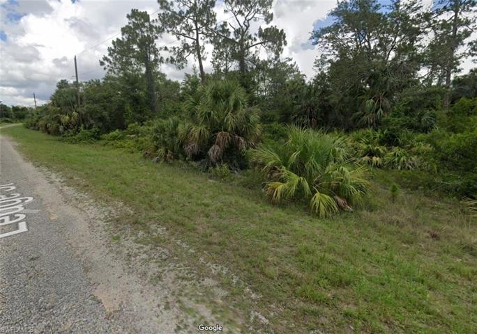 696 Ledge ST, LEHIGH ACRES FL 33972