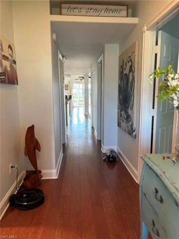 Entry/Foyer