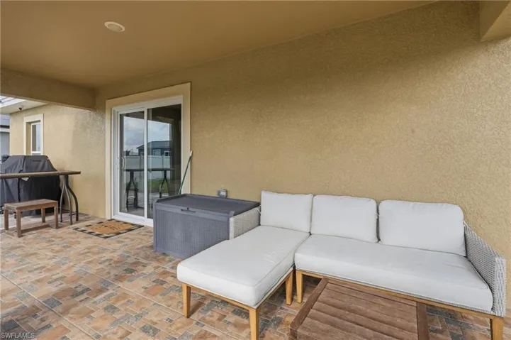 7075 Tide Cir, Labelle, Florida 33935