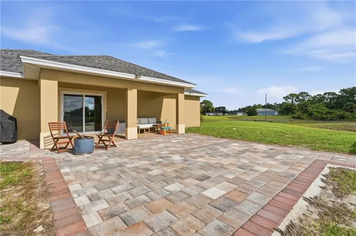 7075 Tide Cir, Labelle, Florida 33935