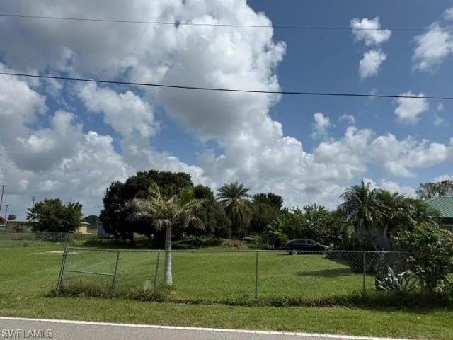 757 Avenue R, Moore Haven FL 33471
