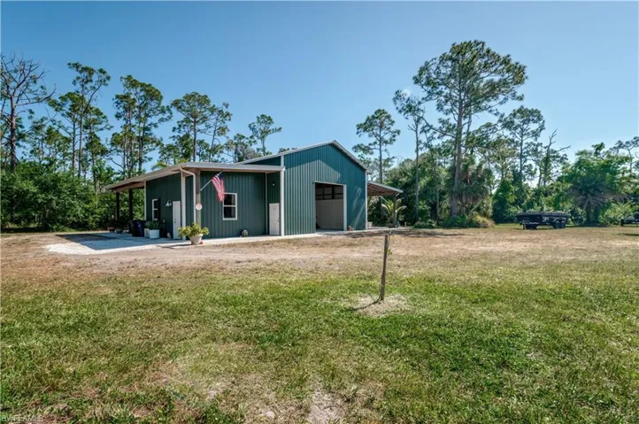 8551  Nalle Grade  RD, North Fort Myers, FL 33917