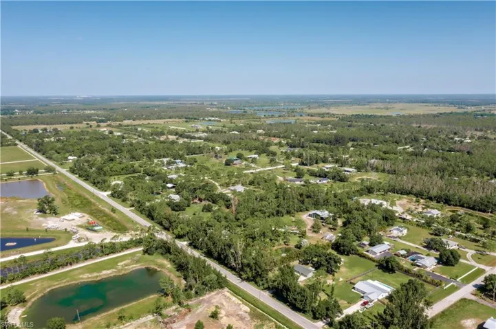 8551  Nalle Grade  RD, North Fort Myers, FL 33917