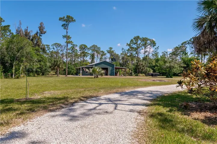 8551  Nalle Grade  RD, North Fort Myers, FL 33917