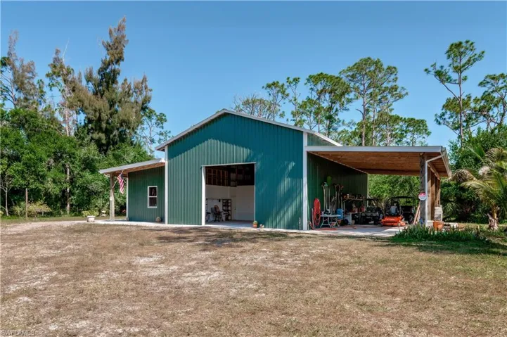 8551  Nalle Grade  RD, North Fort Myers, FL 33917