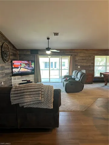 1305 Ne 7th Ave, Cape Coral Fl 33909