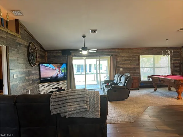1305 Ne 7th Ave, Cape Coral Fl 33909