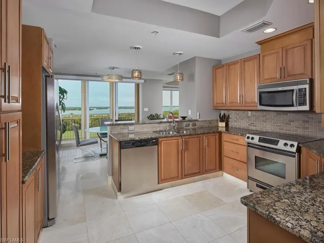 Perfectly laid out kitchen with so much room to prepare your favorite meal. Pull out drawers inside of many of the cabinets!