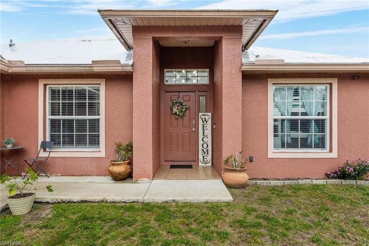 850 Fullerton AVE S, LEHIGH ACRES FL 33974