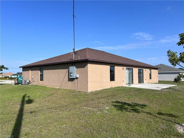 3031-3101  Skyline  BLVD, Cape Coral, FL 33914