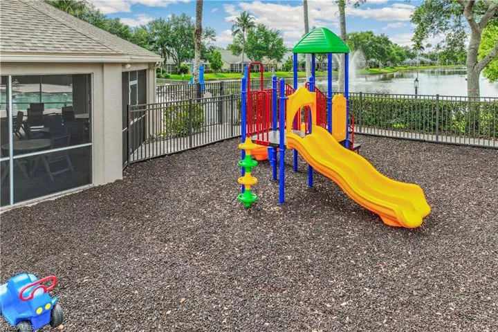 8184  Ibis Cove  CIR, Naples, FL 34119