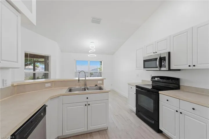 1309 Sw 29th St, Cape Coral, Florida 33914