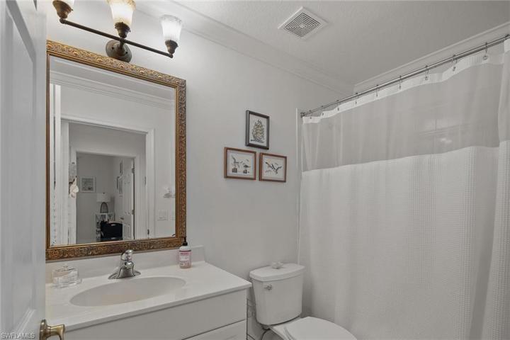 7126  Blue Juniper  CT, NAPLES, FL 34109