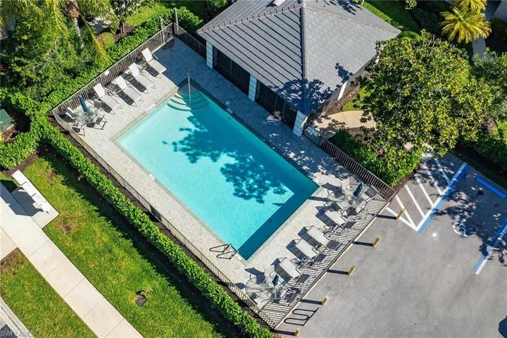 7126  Blue Juniper  CT, NAPLES, FL 34109