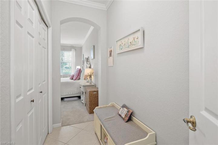 7126  Blue Juniper  CT, NAPLES, FL 34109
