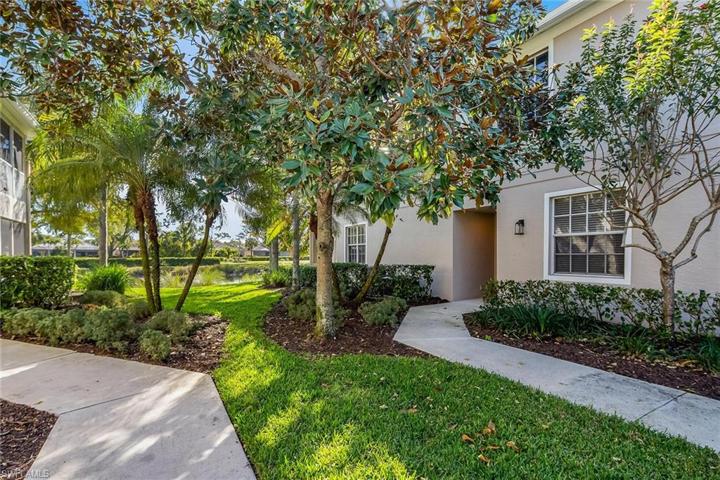 7126  Blue Juniper  CT, NAPLES, FL 34109