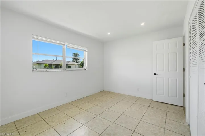 2201 Lotus Rd, Fort Myers, Florida 33905