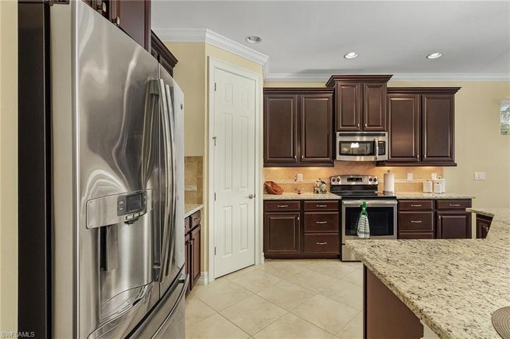 20572  Long Pond  RD, North Fort Myers, FL 33917